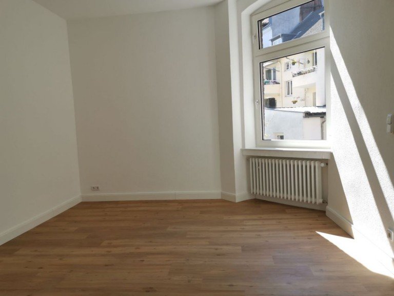 Schlafzimmer2 D�sseldorf Etagenwohnung Schon Vermietet: Interessante City-Wohnung mit Einbauk�che in D�sseldorf