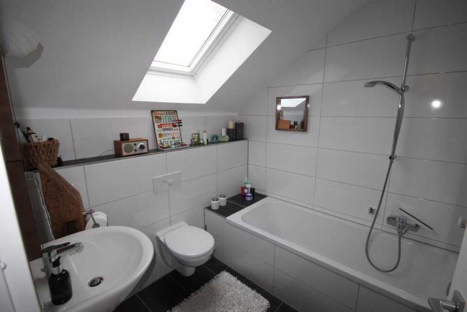 Bad 1 Dachgeschosswohnung Hilden