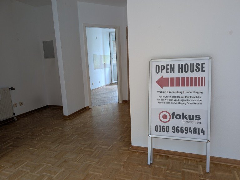 WZ D�sseldorf Wohnung Zu vermieten: 2 Zimmerwohnung mit 2 Balkonen + Stellplatz