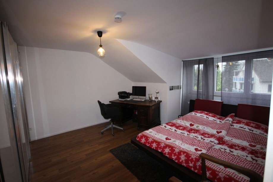 SZ 1 Dachgeschosswohnung Hilden