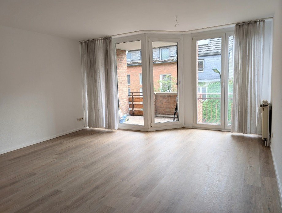Wohn-und Esszimmer Wohnung D�sseldorf