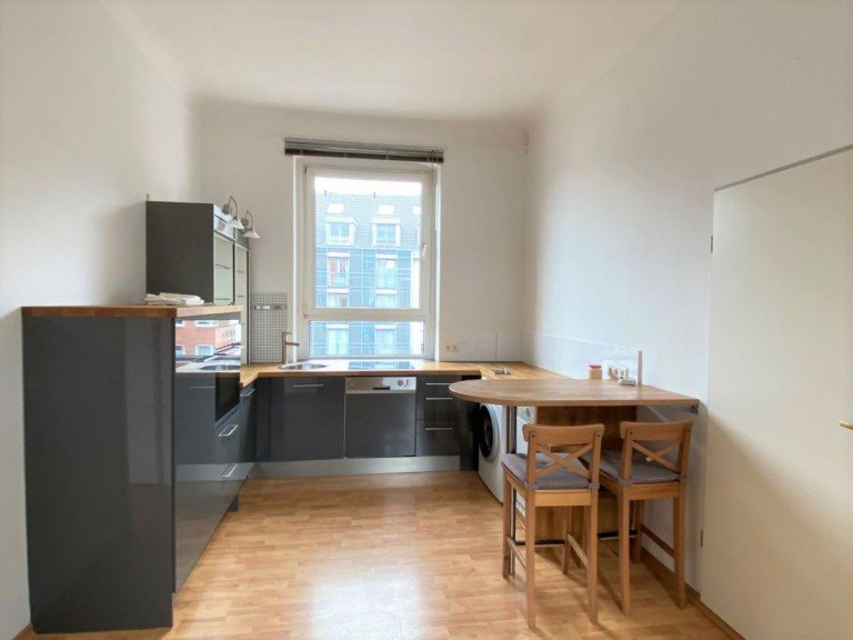 K�che1 D�sseldorf Etagenwohnung Schon Vermietet: D�sseldorf City, 2 Zimmer, komplette Wohnk�che + Balkon