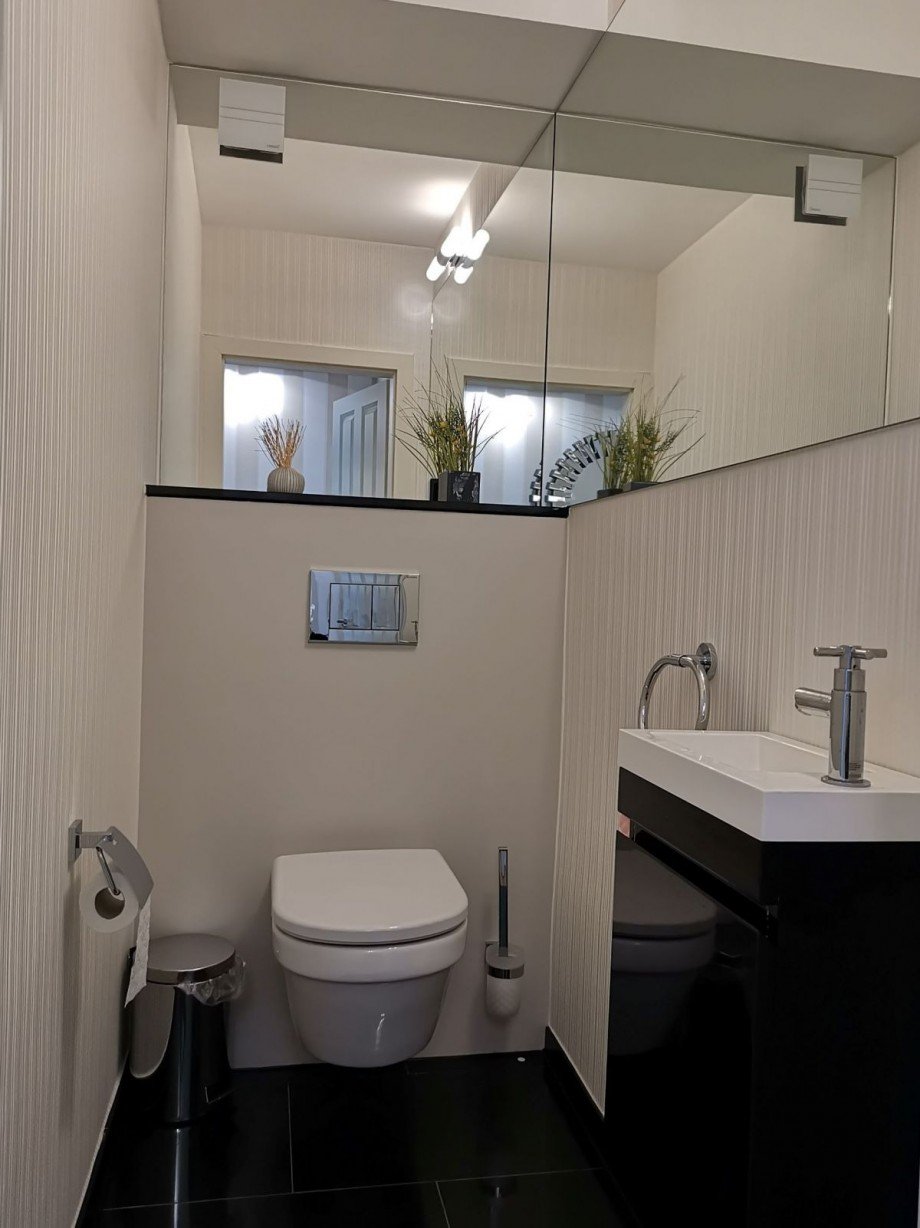 G�ste WC / Guest Bath Erdgeschosswohnung Meerbusch