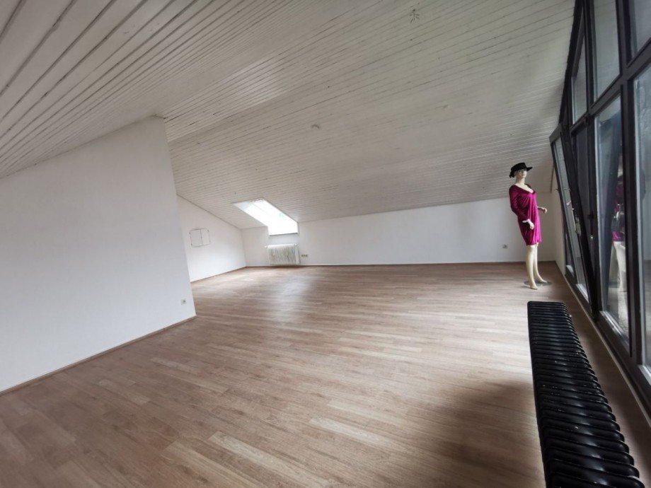 Wohnzimmer Etagenwohnung Meerbusch, Stadt