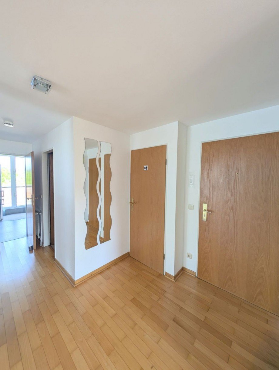 Flur1 Maisonettewohnung D�sseldorf