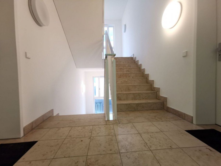 Treppenhaus Etagenwohnung D�sseldorf
