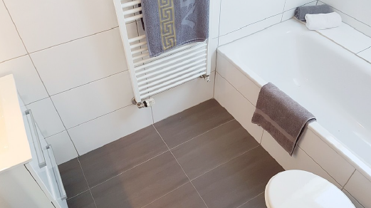 Bad Etagenwohnung Meerbusch, Stadt