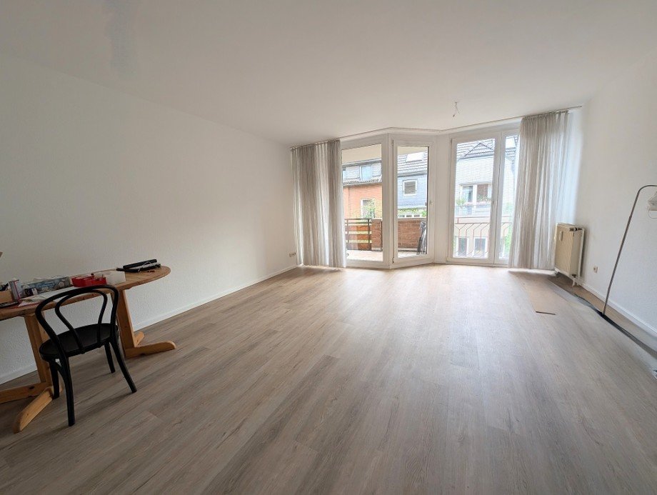 Wohn-und Esszimmer Wohnung D�sseldorf