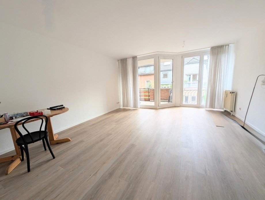 Wohn-und Esszimmer Wohnung D�sseldorf