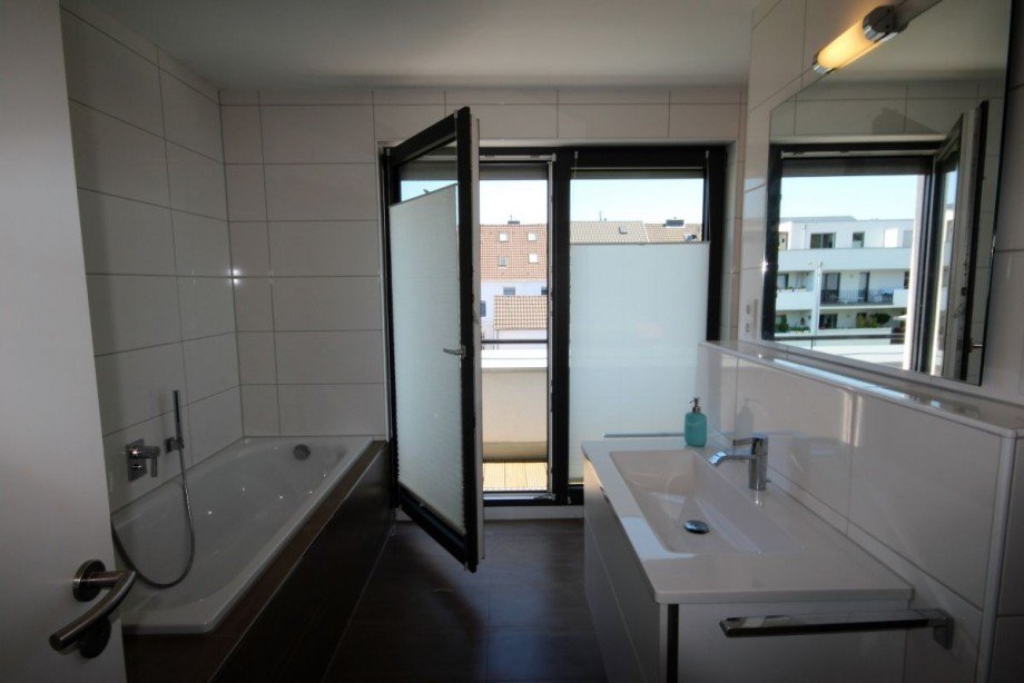 Master Bad Doppelhaush�lfte Meerbusch-B�derich